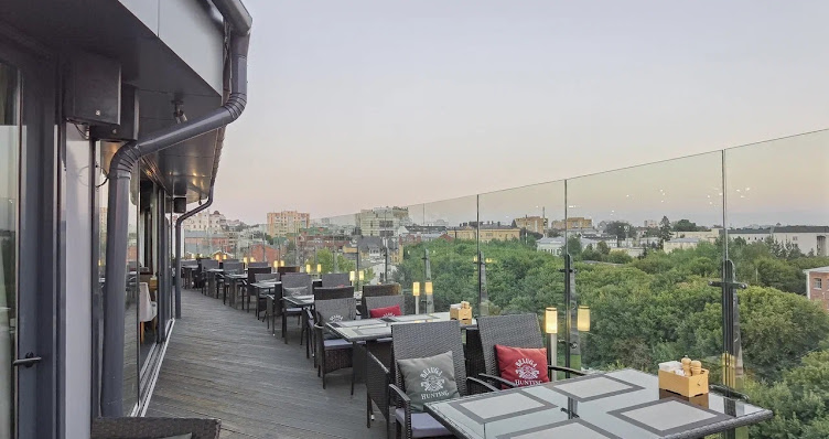 Фото №1 зала SKY8 Terrace&Grill