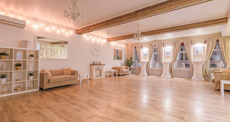 Фото №2 зала Loft Lodge «Светлый лофт»