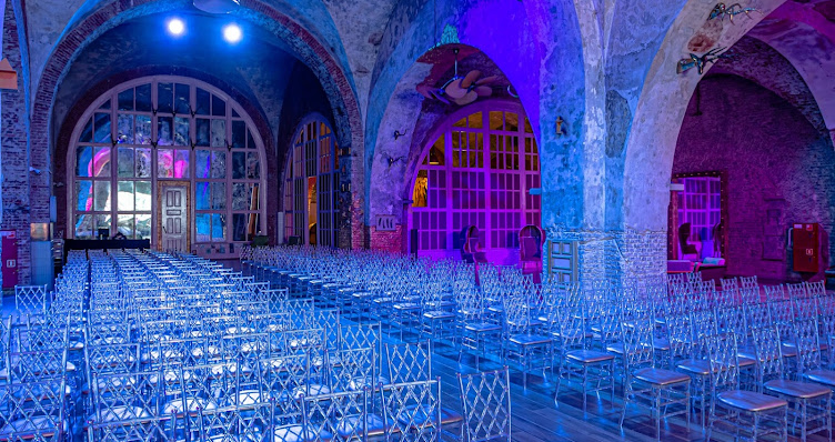 Фото №13 зала LOFT HALL