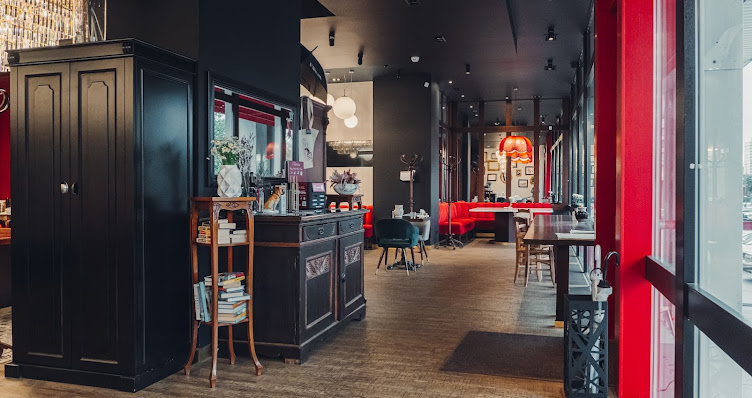 Фото №3 зала Bistrot LeMoujik на Морской