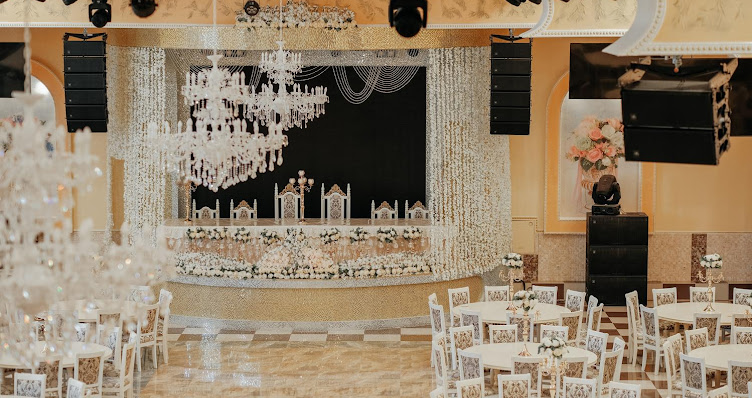 Фото №4 зала Cafe 3X