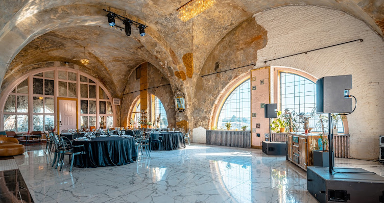 Фото №3 зала LOFT HALL