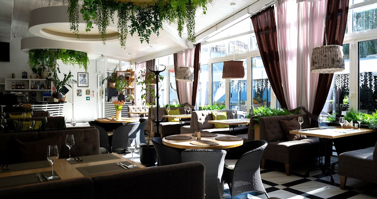 Фото №3 зала Wok Cafe