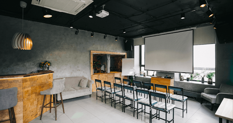 Фото №2 зала WorkShop Loft на Наставническом