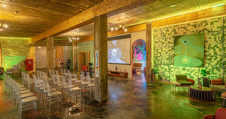 Фото №17 зала LOFT HALL