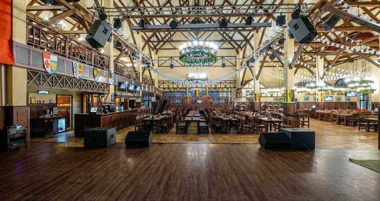 Фото №3 зала Biergarten на Елены Стасовой