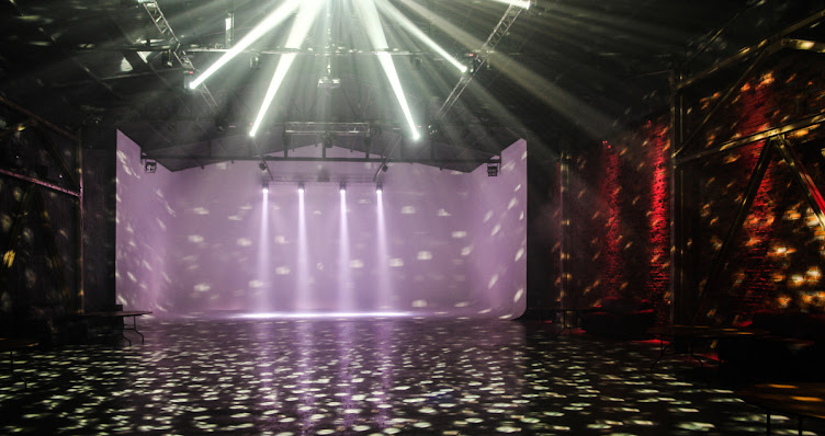 Фото №2 зала STUDIOHALL