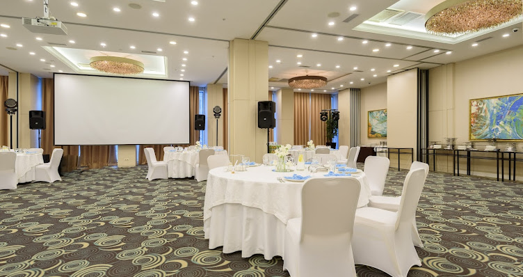 Фото №4 зала Ramada