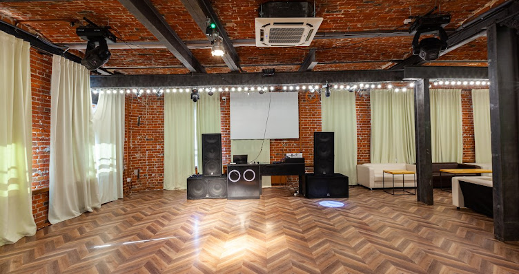 Фото №18 зала Loft  Фарфор