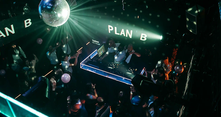 Фото №2 зала Plan B